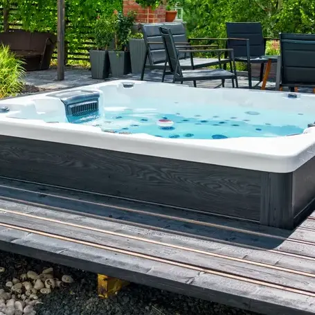 spa de nage à Plougastel - image 4
